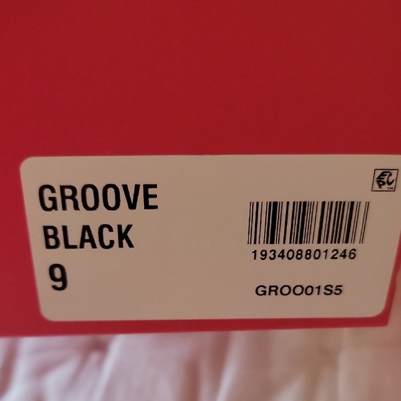 Betsey Johnson GROOVE BLACK Glitter Star Flatform Sneakers - Picture 14 of 16